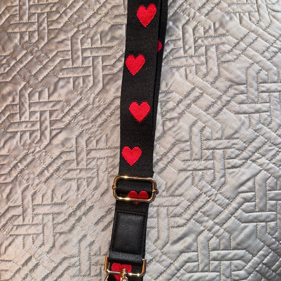 Stylish Bag Strap Collection with Heart and Bee Designs, Various - Picture 4 of 7
